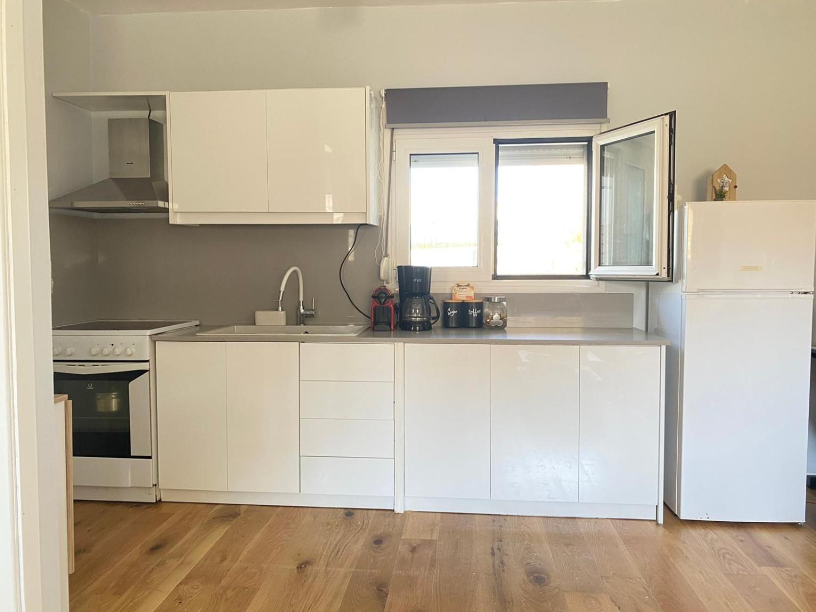μοντέρνο άνετο με ξύλινες λεπτομέρειες! Appartement *