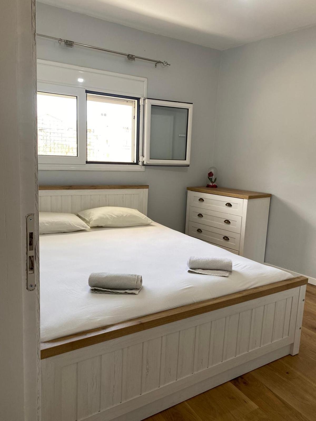 μοντέρνο άνετο με ξύλινες λεπτομέρειες! Appartement